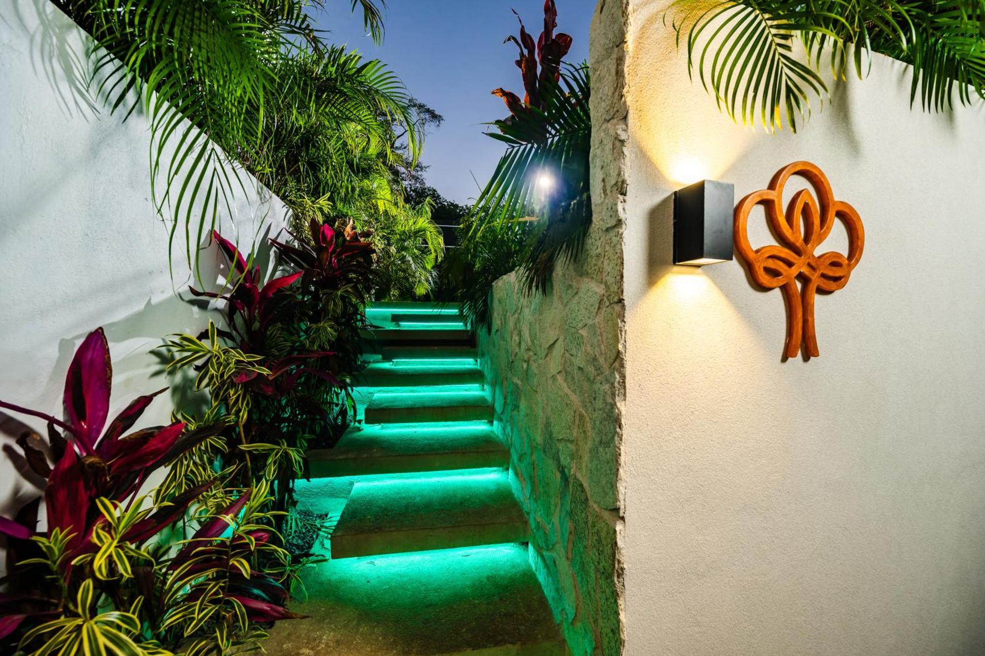 Mvillas Luxury Villas With Beach Club Access & Sauna Тамариндо Экстерьер фото
